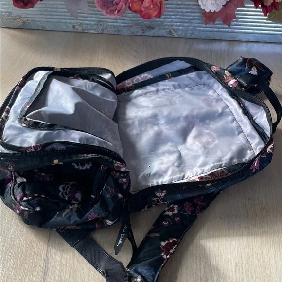 💙 Vera Bradley “Garden Dream” packable backpack - Picture 5 of 16